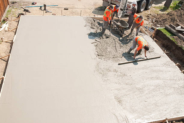 Best Concrete Pool Decks in Gold River, CA